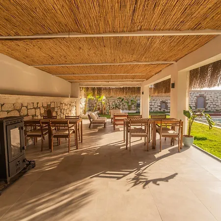 Blanco Hotel *